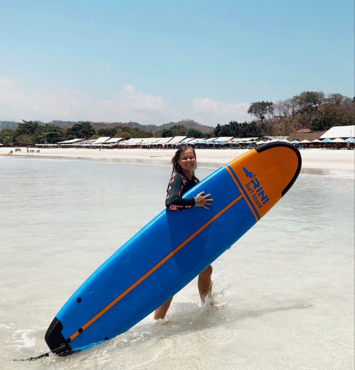 Surfing lessons, Lombok